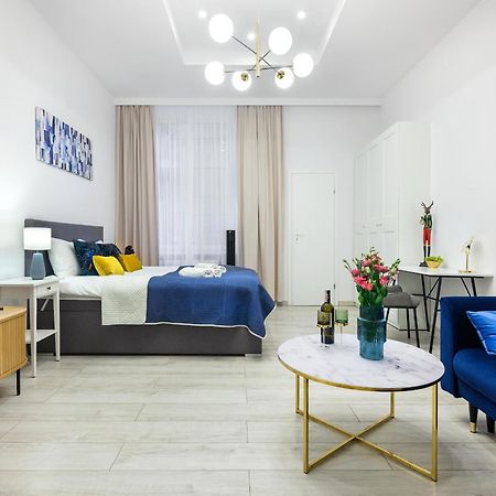 Bluebird Apt Old Town & Wawel Hill By Vistula River - By Homelike Cracovia Exterior foto